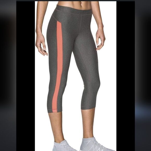 Under Armour Women's UA CoolSwitch Capris - Picture 1 of 15